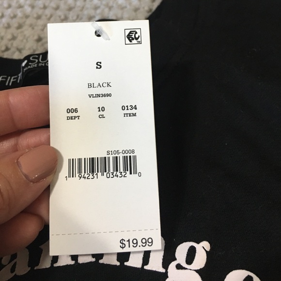 I’m Dreaming of a Wine Christmas top - Picture 3 of 8